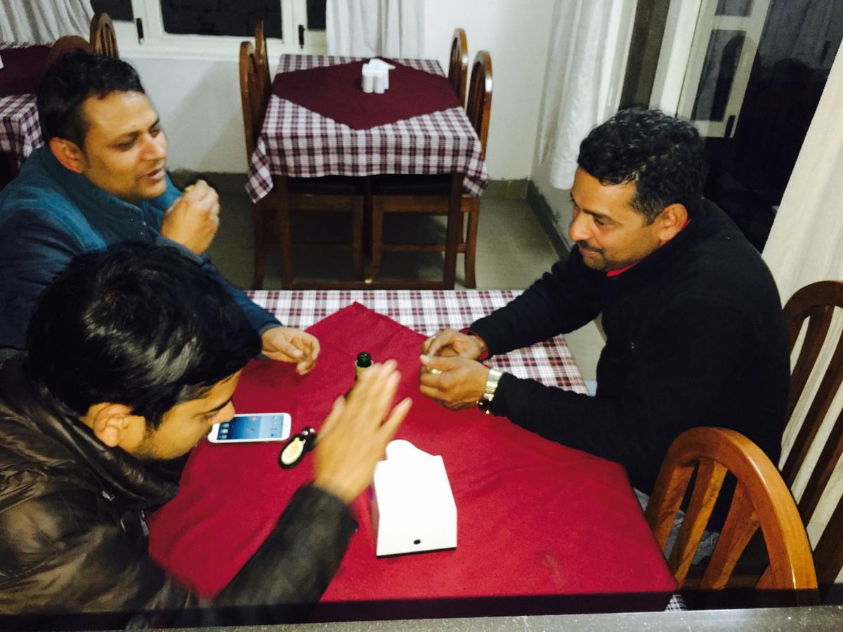 Hotel Pokhara International Dış mekan fotoğraf