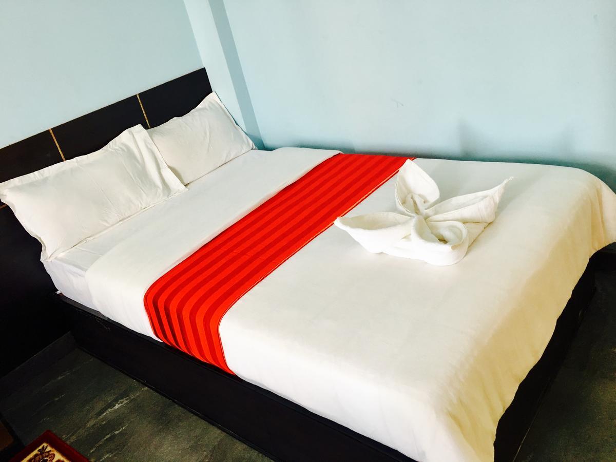 Hotel Pokhara International Dış mekan fotoğraf