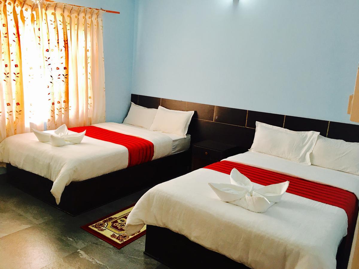 Hotel Pokhara International Dış mekan fotoğraf